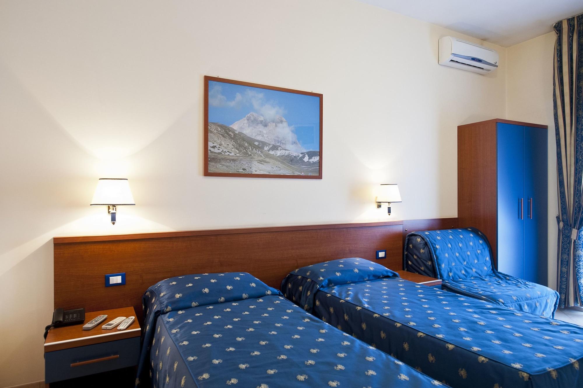 Hotel 4 Pini Рим Экстерьер фото