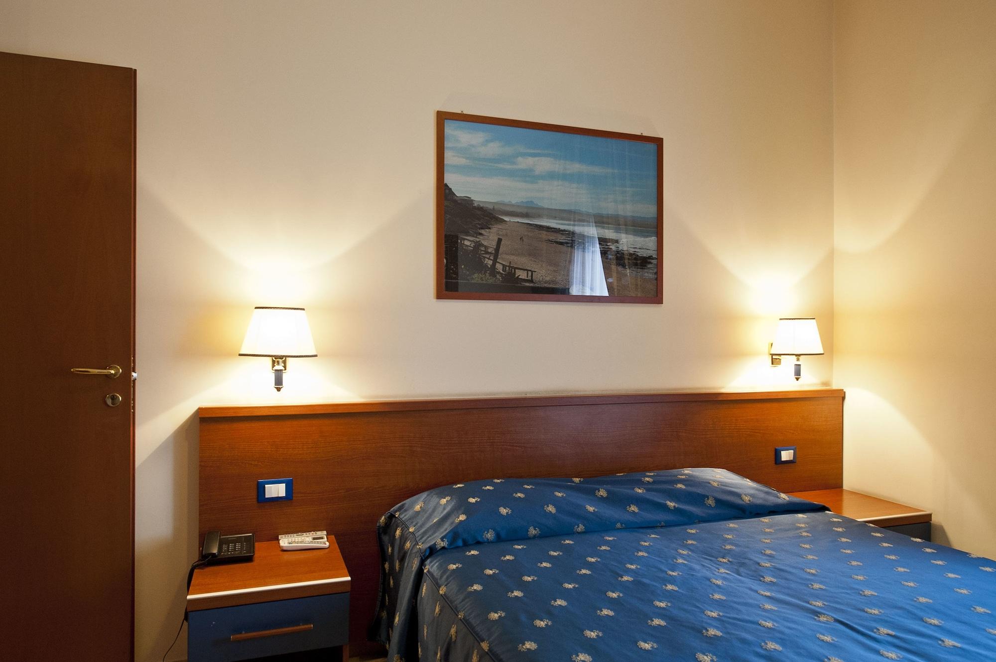 Hotel 4 Pini Рим Экстерьер фото