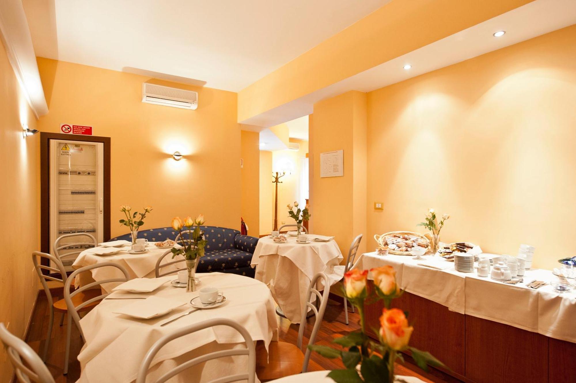 Hotel 4 Pini Рим Экстерьер фото