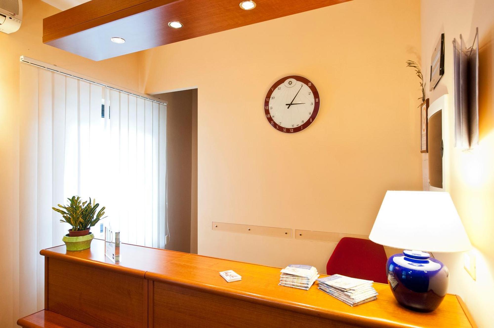 Hotel 4 Pini Рим Экстерьер фото