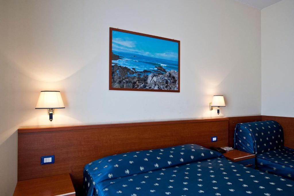 Hotel 4 Pini Рим Номер фото